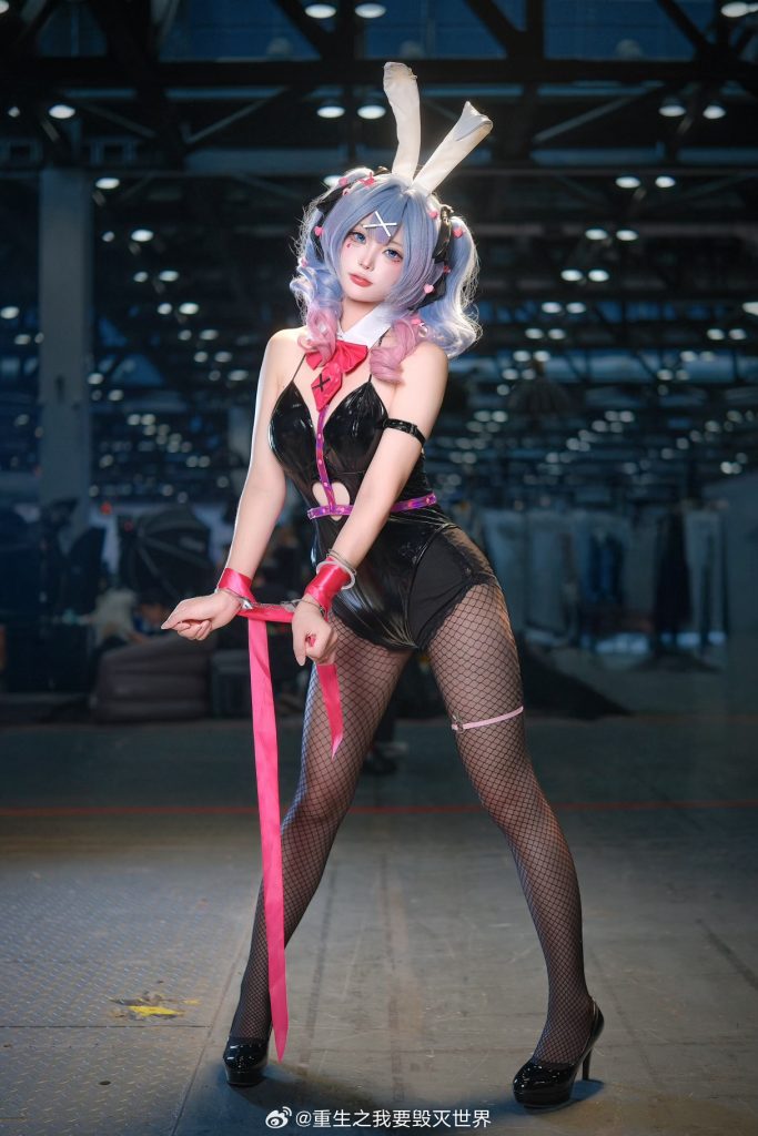 cosplay  一起坠入兔子洞吧~@嚼嚼团子包-呆次元