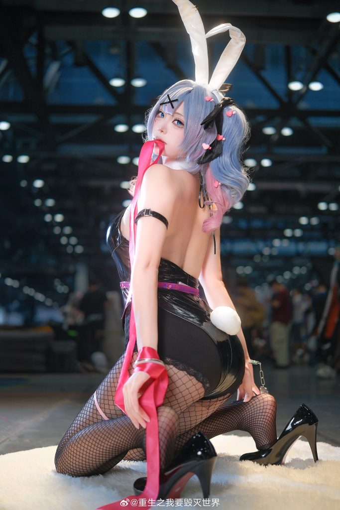 cosplay  一起坠入兔子洞吧~@嚼嚼团子包-呆次元